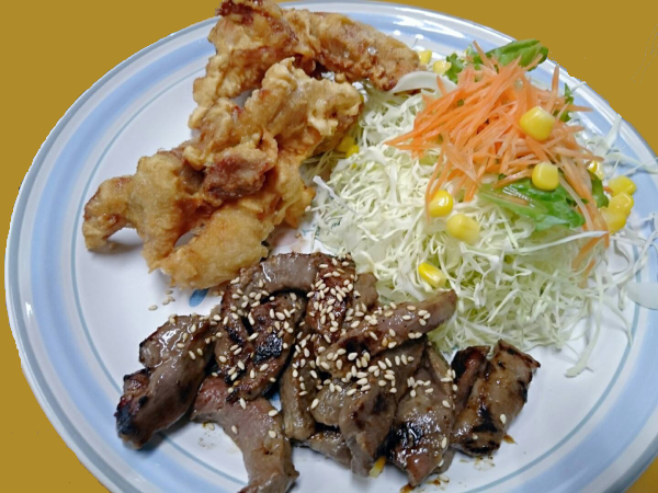 から揚げ＆牛タンステーキ