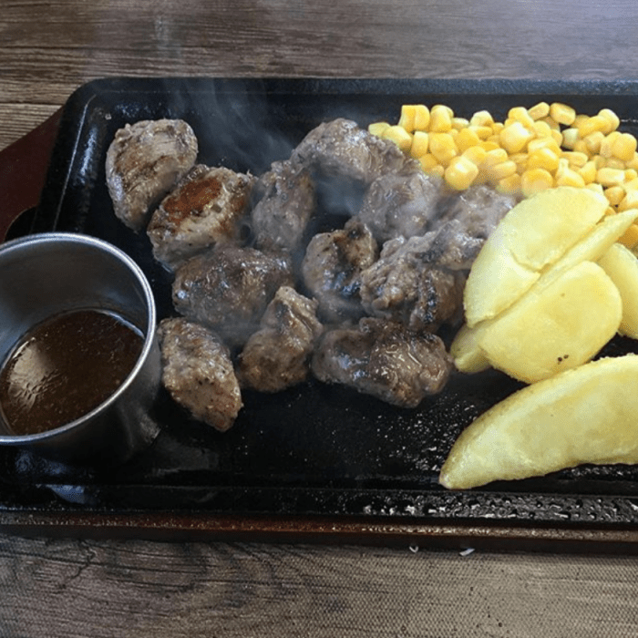 おすすめステーキ　990円